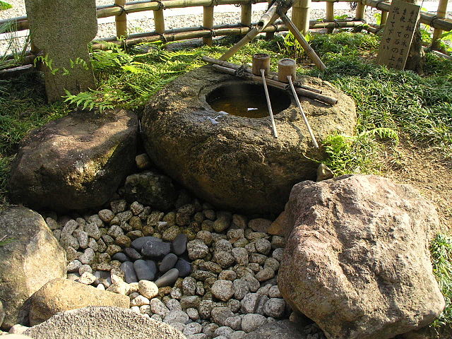 水琴窟のある蹲